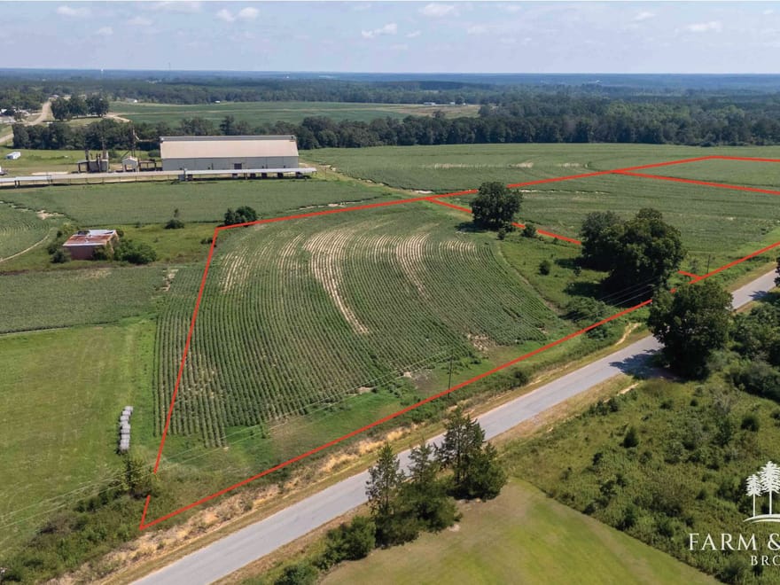 5 Ac ± Coffee Co - CR 661 Homesite 