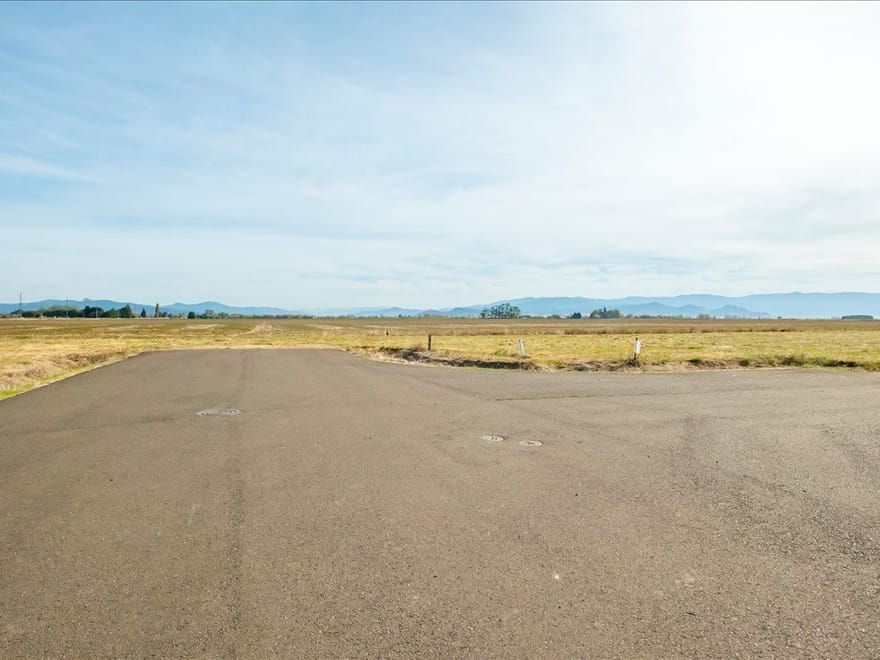 Parcel 2 B St, Halsey