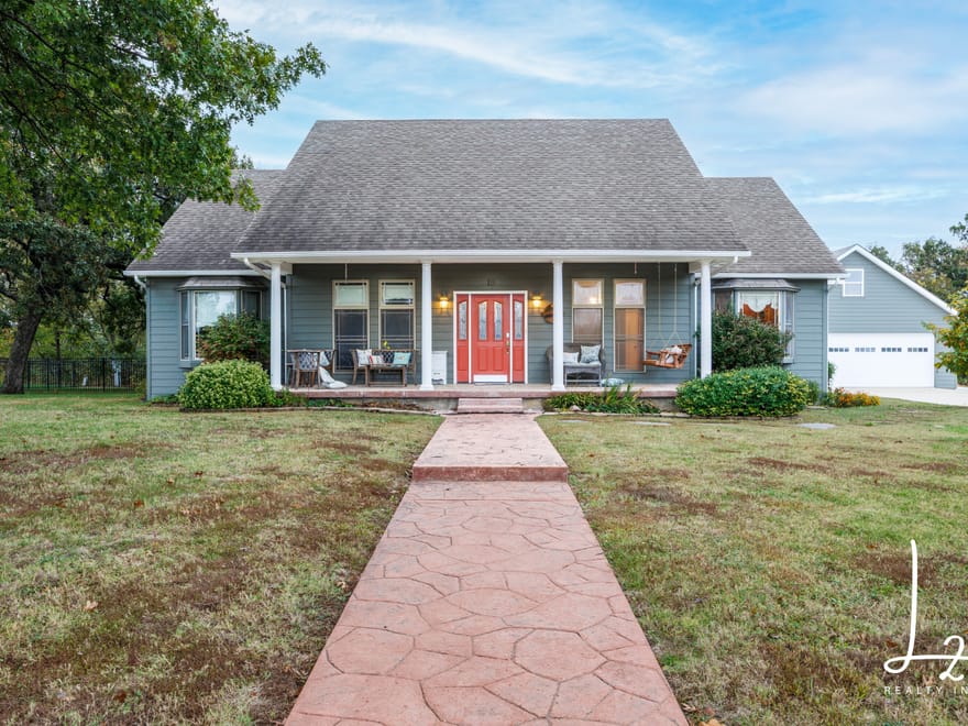 Updated 4+ Bedroom Charmer in Timber Ridge