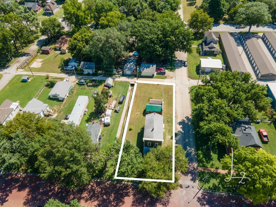 2 bed 1.5 bath