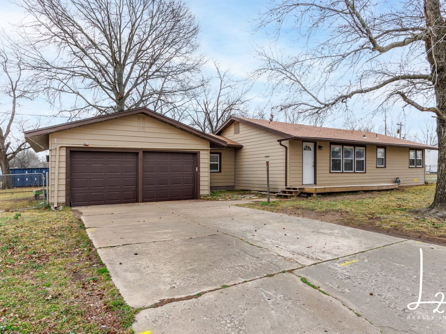 Charming Ranch with Spacious Yard