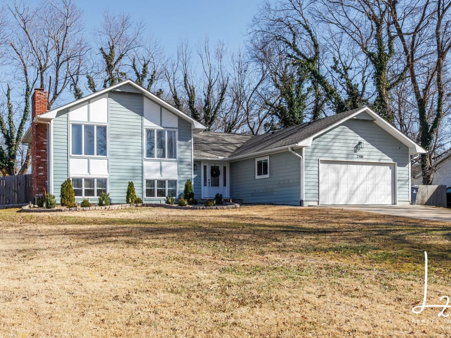5 bed 3 bath fully remodeled 2800 sq ft home in Montgomery county