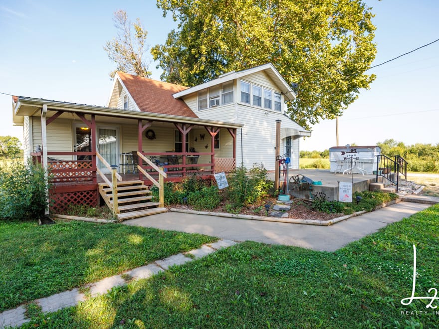4 Bedroom Farmhouse on 14 +/- Acres