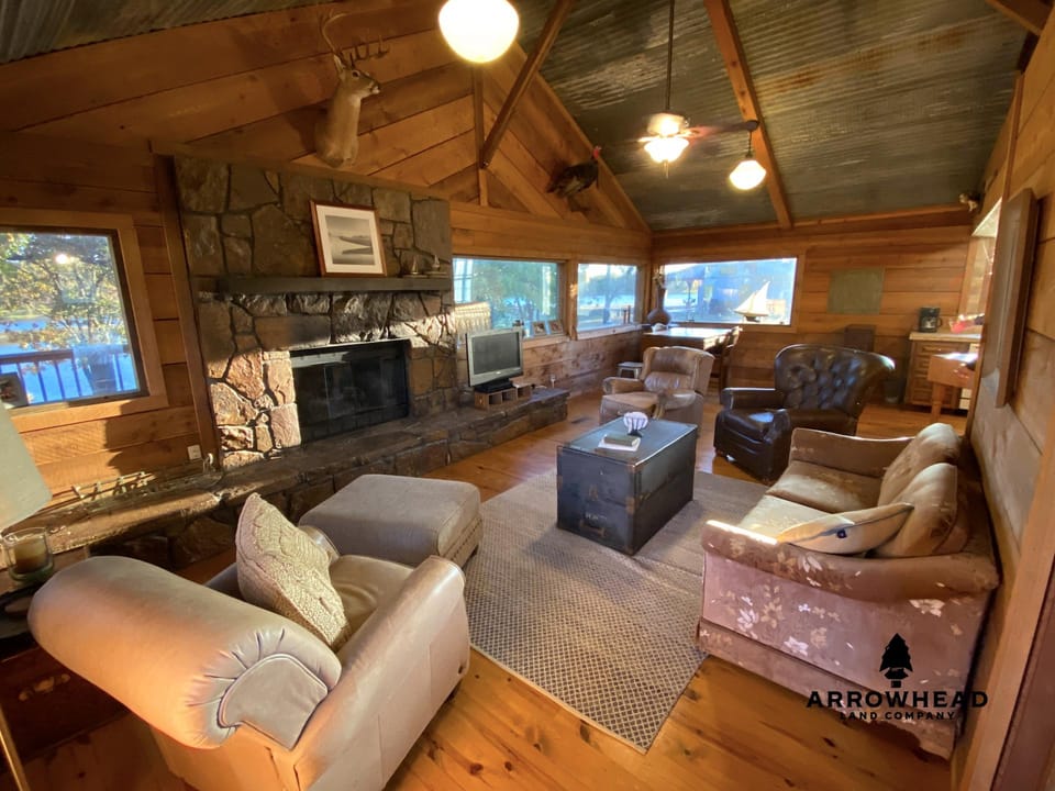 Okemah Lake Home