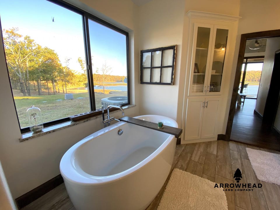 Okemah Lake Home