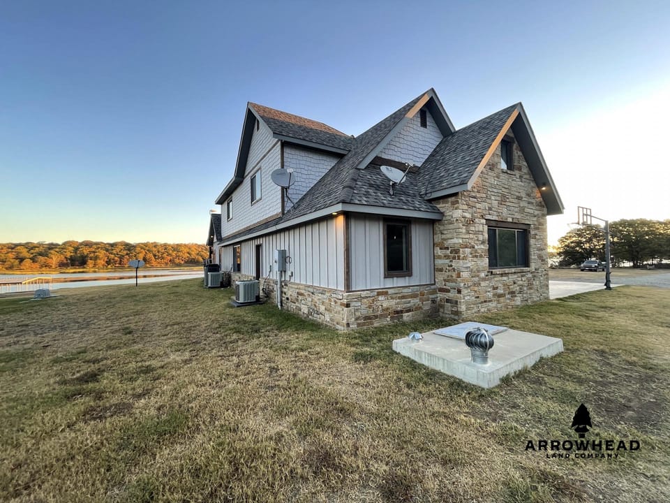 Okemah Lake Home