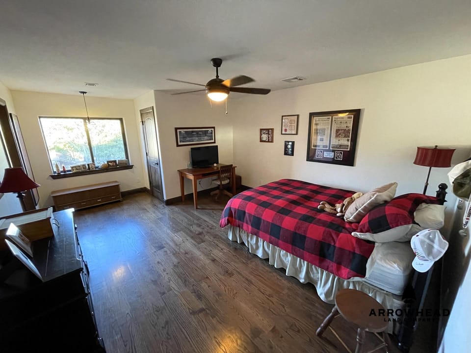 Okemah Lake Home