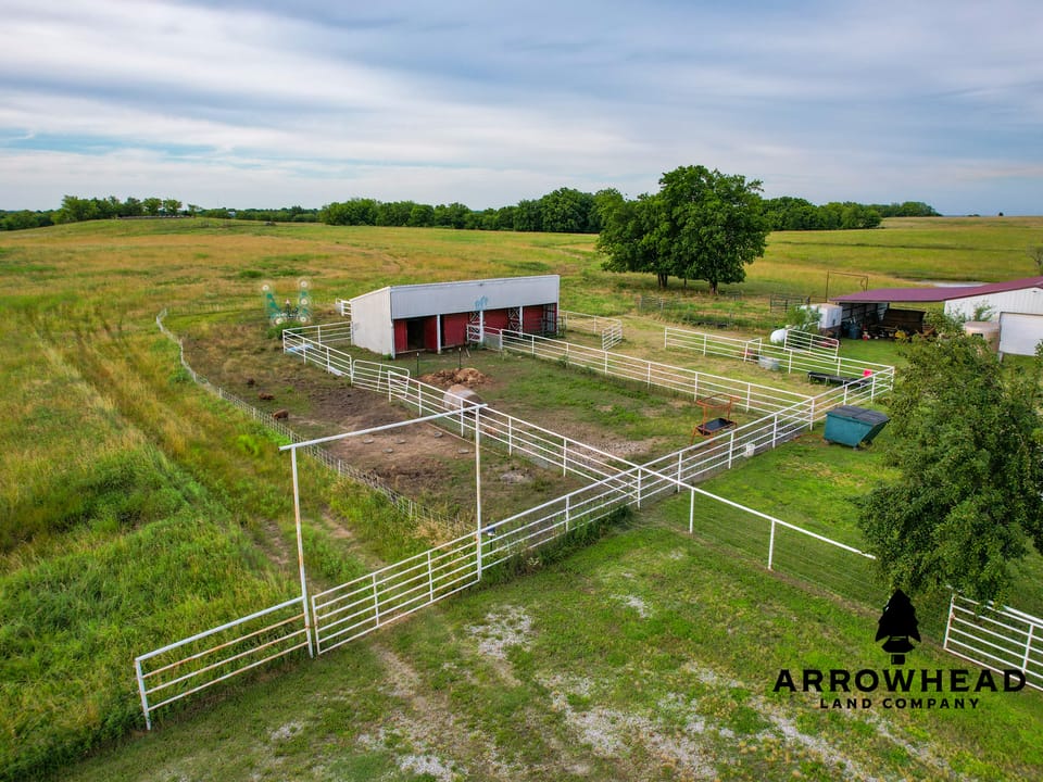 Tallgrass N' Tin Ranch
