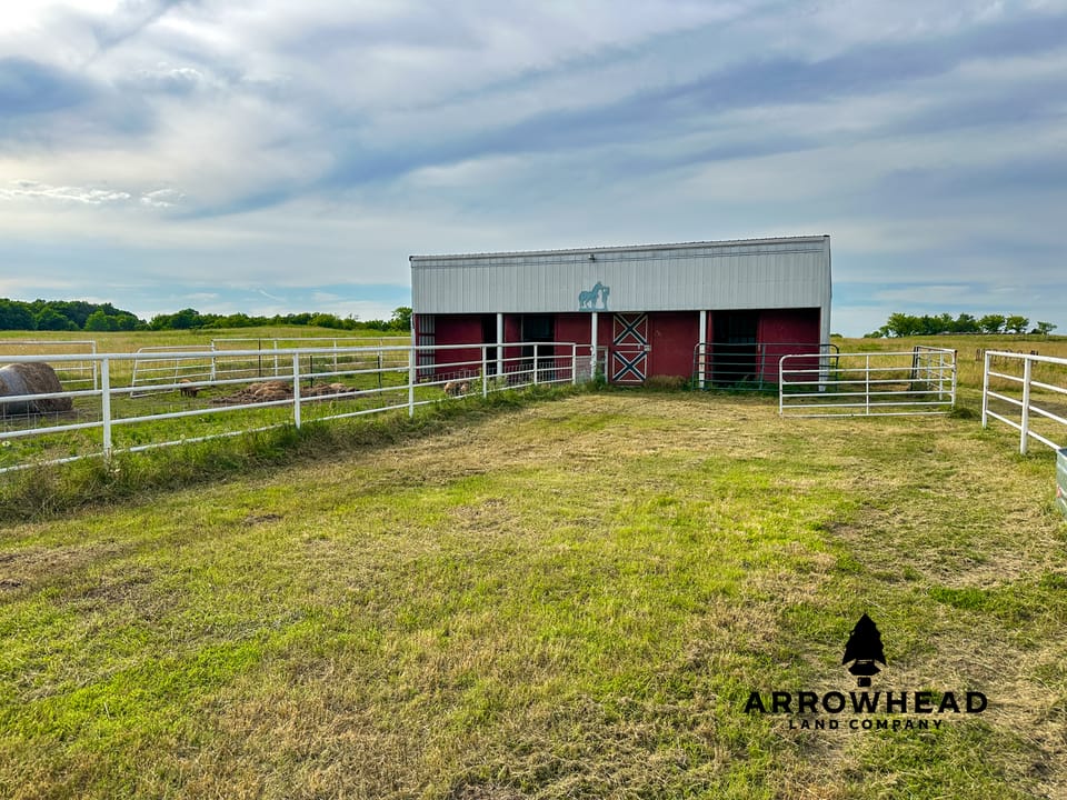Tallgrass N' Tin Ranch