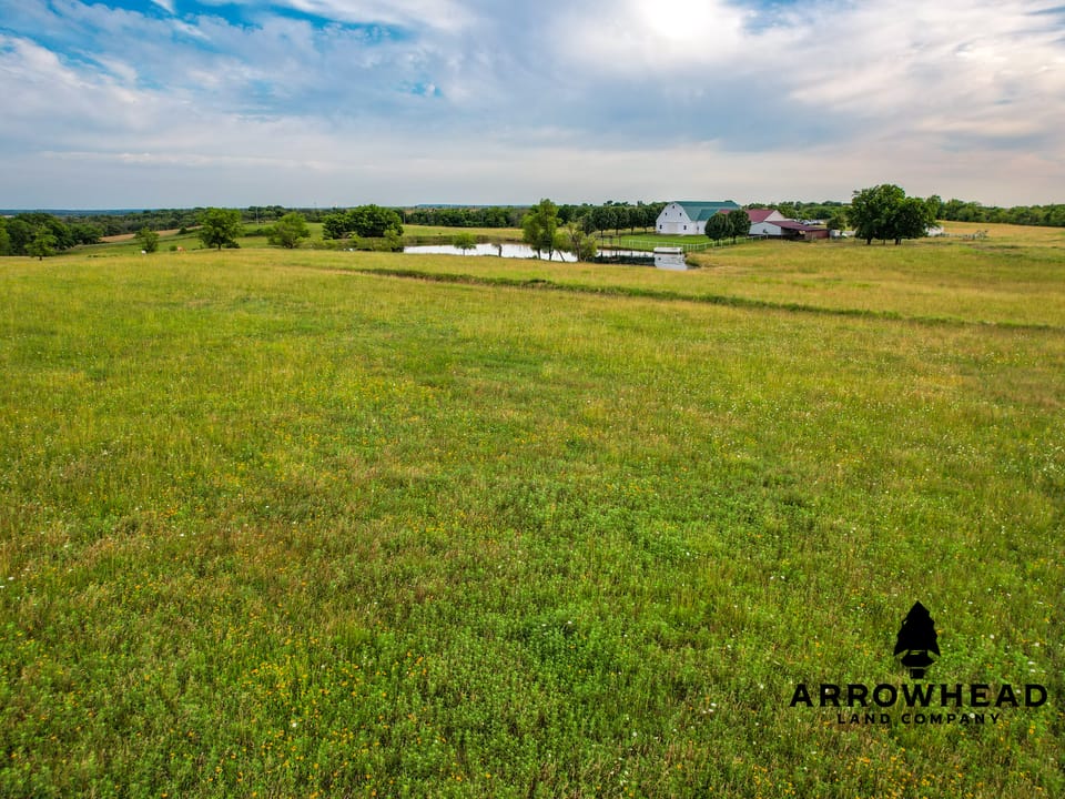 Tallgrass N' Tin Ranch