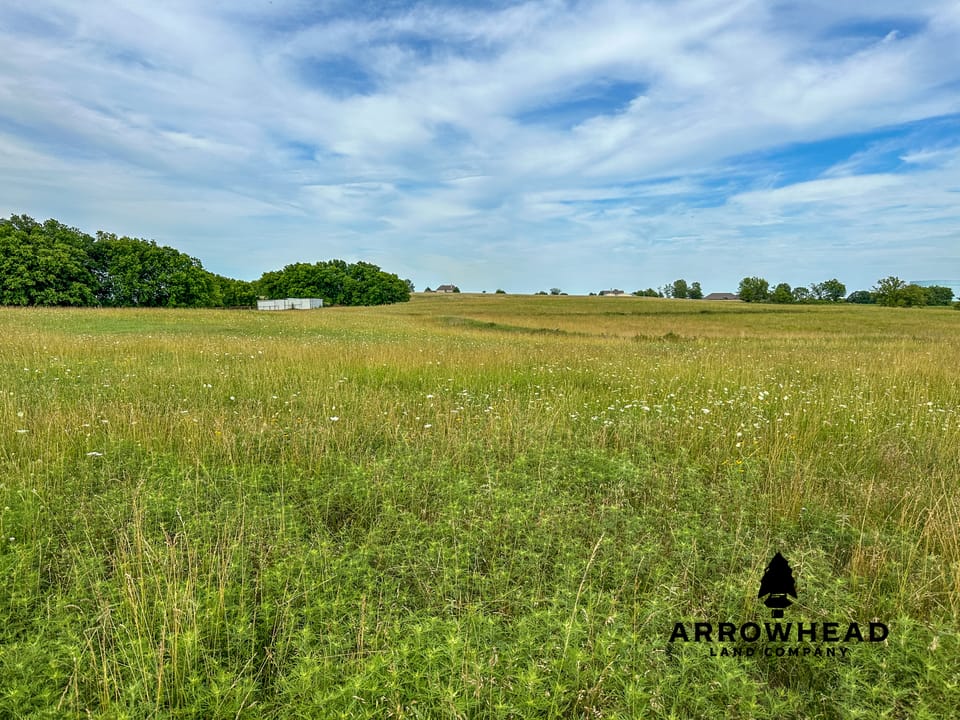 Tallgrass N' Tin Ranch