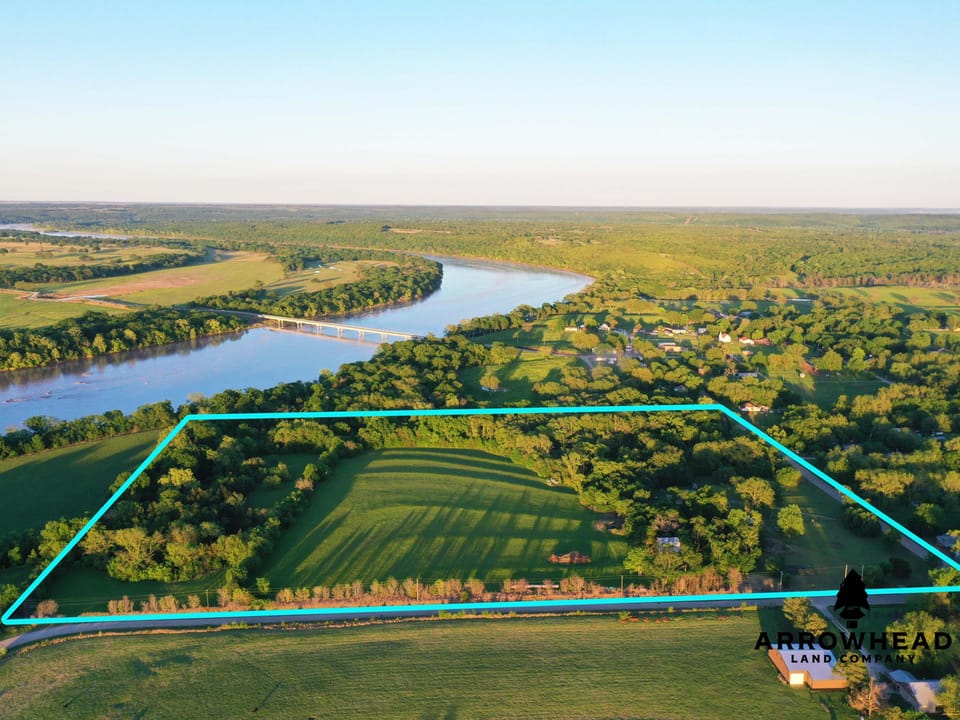 Barndo on River Bottom Acreage