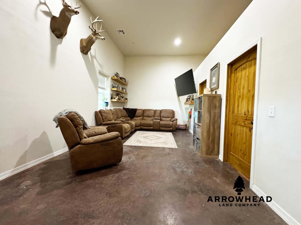 Barndo on River Bottom Acreage