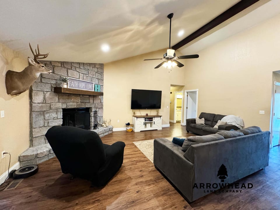 Forest Bluff Home