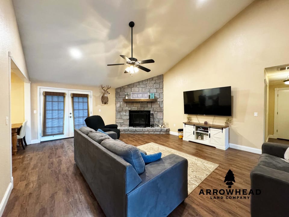 Forest Bluff Home