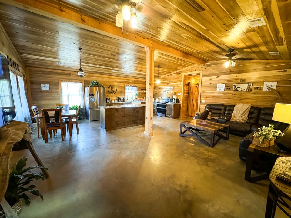 Tallapoosa River Farm With Barndominium