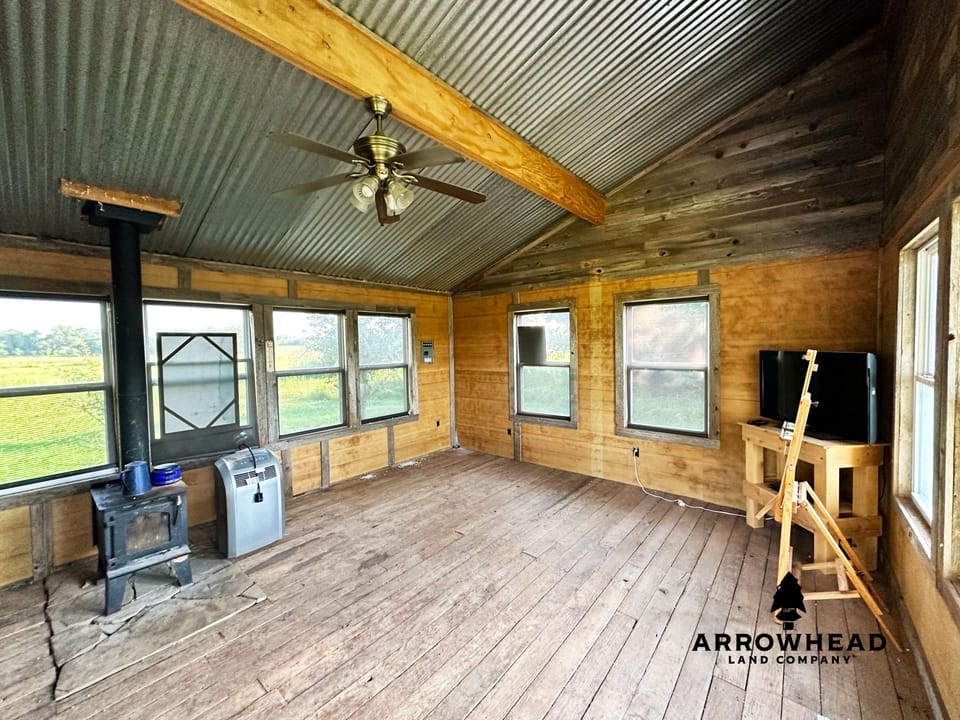 The Riverbank Cabin