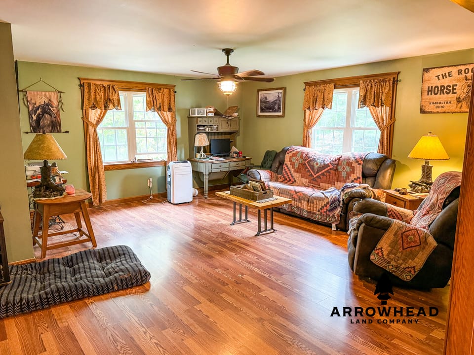 Beautiful Country Living Horse Property