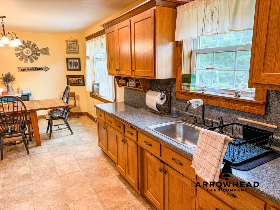 Beautiful Country Living Horse Property
