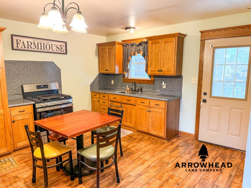 Beautiful Country Living Horse Property