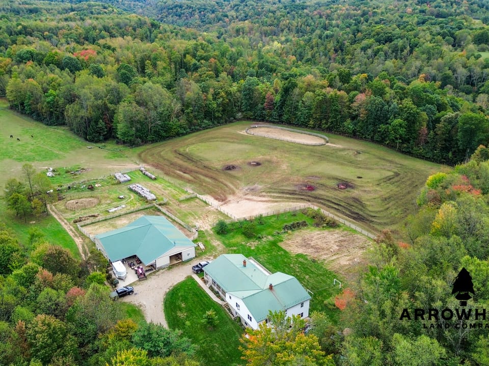Beautiful Country Living Horse Property