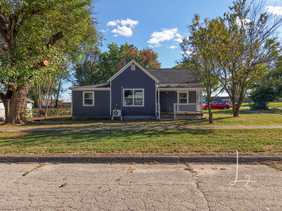 1016 N 9th Independence 2