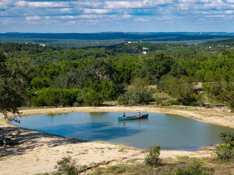 Sunset Oak Retreat23 Acre Property For Sale Comal County Image 1