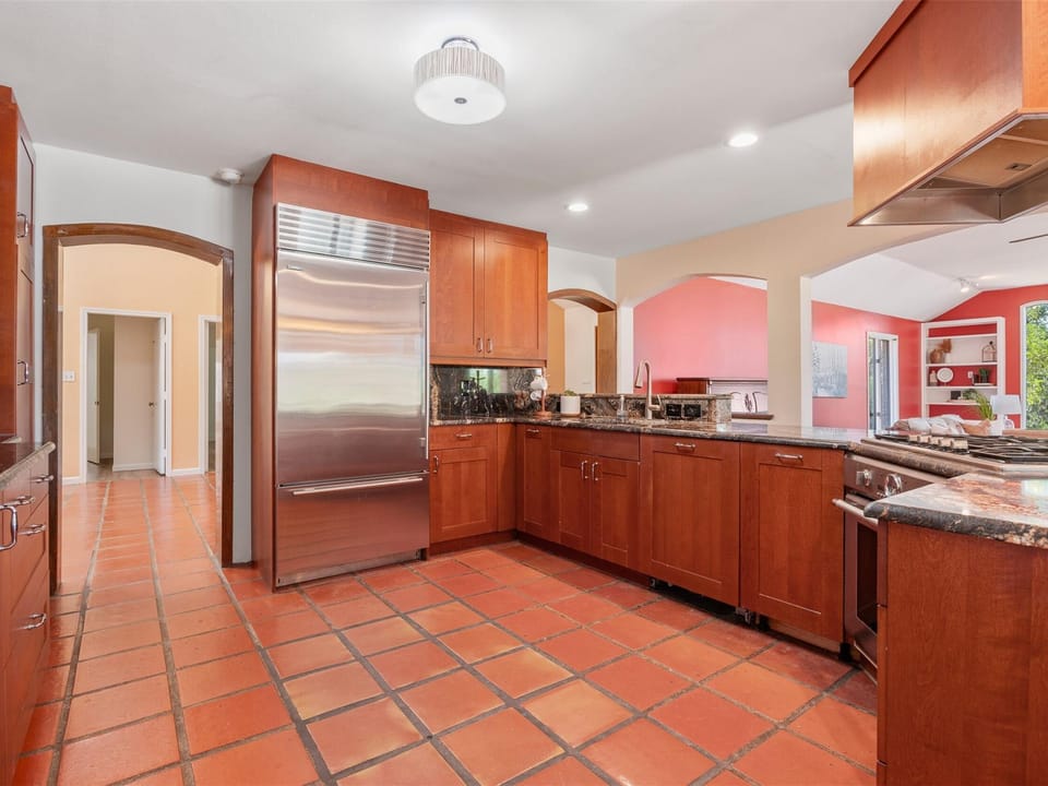 Kitchen 2